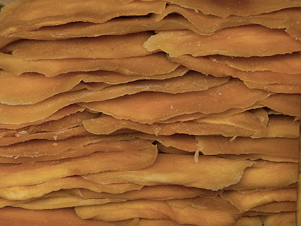 Dried mango slices